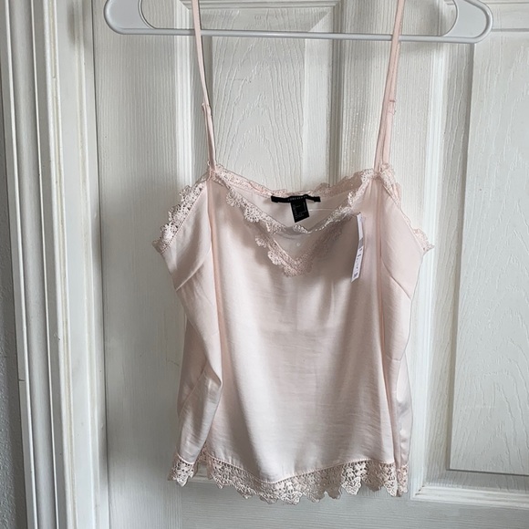 Brand new F21 top with tag - Picture 1 of 2